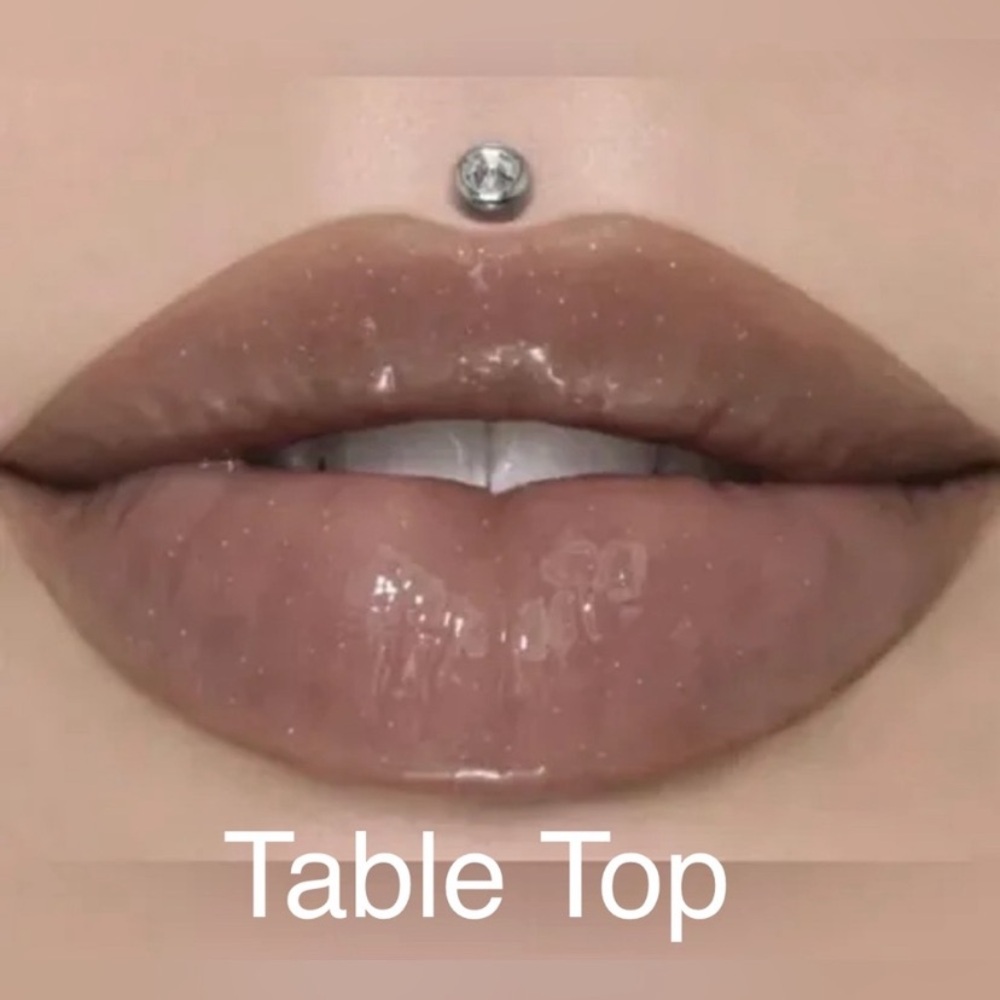 Jeffree Star Table Top lip gloss